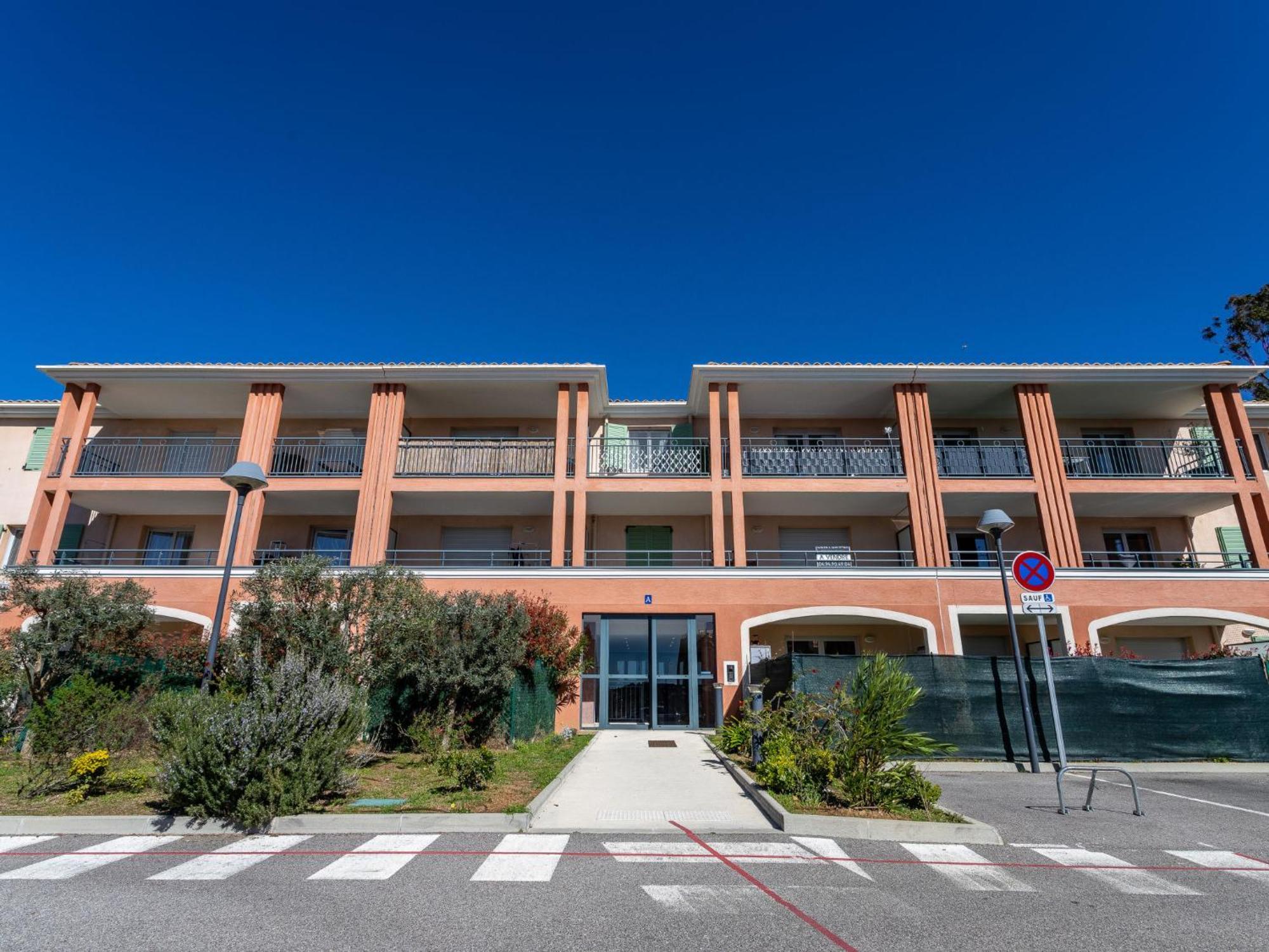 Apartment Le Jardin Du Loderi-2 By Interhome Bormes-les-Mimosas Exteriér fotografie